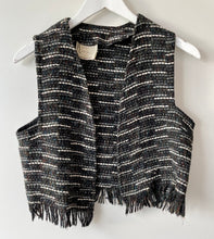 Load image into Gallery viewer, Sweet vintage 1970s 1980s vintage ladies knitted fringed skirt and waistcoat 2-piece S