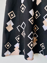 Load image into Gallery viewer, Great geometric patterned crimplene short sleeve shift mod vintage dress M to L