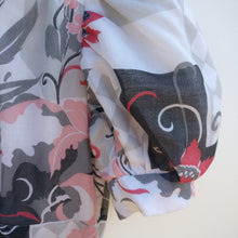 Load image into Gallery viewer, 1970s vintage maxi dress with puff sleeves S