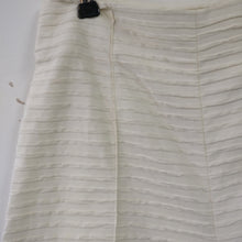 Load image into Gallery viewer, Anett Rostel fabulous off-white flares or culottes M