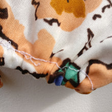 Load image into Gallery viewer, Very cute 1970s vintage made in England peasant style dress M