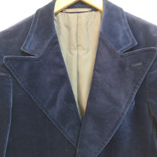 Load image into Gallery viewer, Fab vintage 1970s midnight blue velvet jacket small to medium S M