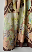Load image into Gallery viewer, Pretty brown flower pattern vintage 1970s mid length dress M