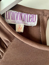Load image into Gallery viewer, Cute plain brown knee length 1970s vintage dress by Uninhibited S/M
