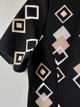 Load image into Gallery viewer, Great geometric patterned crimplene short sleeve shift mod vintage dress M to L