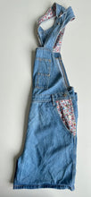 Load image into Gallery viewer, 1990s short flower detail dungarees L
