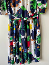 Load image into Gallery viewer, Colourful 1980s vintage button down puff sleeve dress M to L