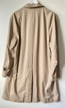 Load image into Gallery viewer, Classic Aquascutum Aqua 5 raincoat trenchcoat mac XL