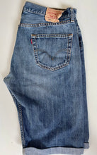 Load image into Gallery viewer, Re-worked knee length men’s Levi jorts Levi&#39;s cut off shorts L