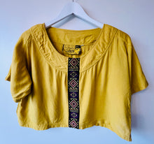 Load image into Gallery viewer, 1980s yellow cropped top