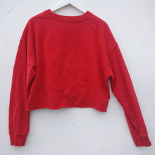 Load image into Gallery viewer, Cute cropped red Levi&#39;s spell out sweatshirt M