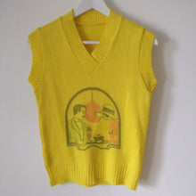 Load image into Gallery viewer, Vintage 1970s yellow tank top with 20s style print S