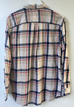 Load image into Gallery viewer, Check plaid Outdoor Life flannel shirt with button down collar L
