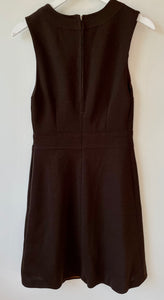 Neat brown fitted sleeveless vintage 1960s or 1970s dress from Blickles International M