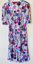 Load image into Gallery viewer, Flower vintage 1980s short sleeve dress by Etam M to L