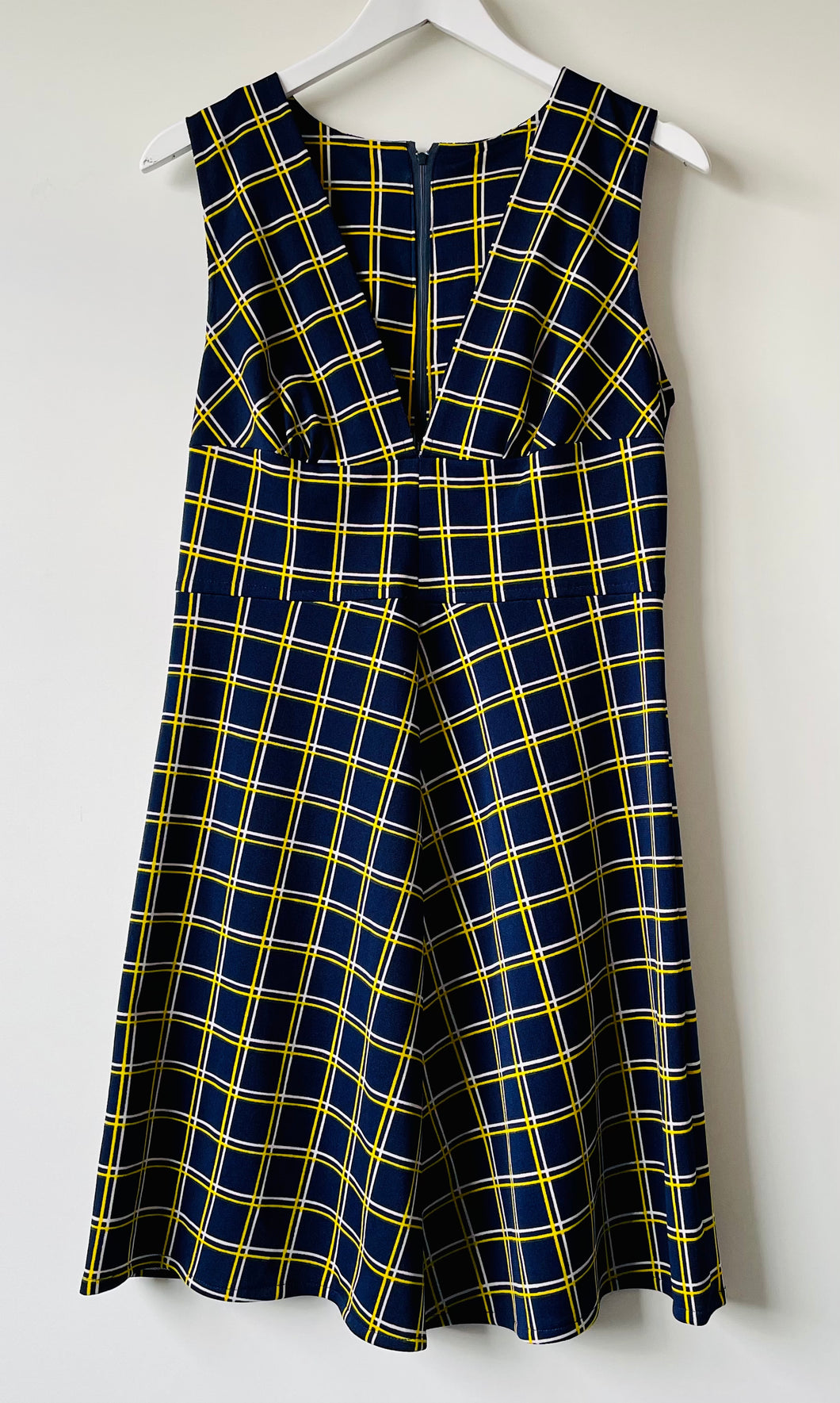 Sleeveless short 1970s blue and yellow check dress L