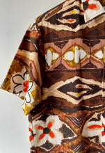 Load image into Gallery viewer, 1950s Vintage McInerney Aloha Hawaiian men’s short sleeve shirt S