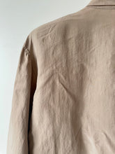 Load image into Gallery viewer, Beige oversize vintage 1980s 1990s silk shirt Medium Large M L