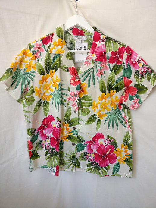 Hawaiian blouse